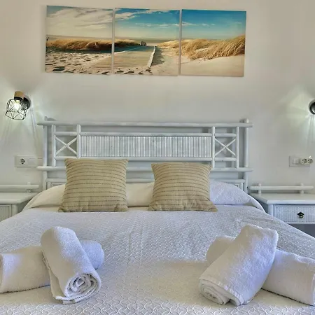 Sa Vinjolita Con Piscina Junto La Playa