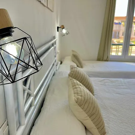 Sa Vinjolita Con Piscina Junto La Playa *