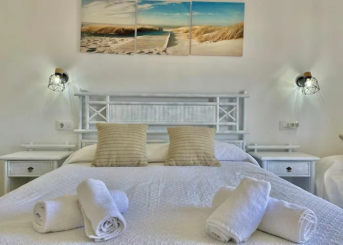 Sa Vinjolita Con Piscina Junto La Playa